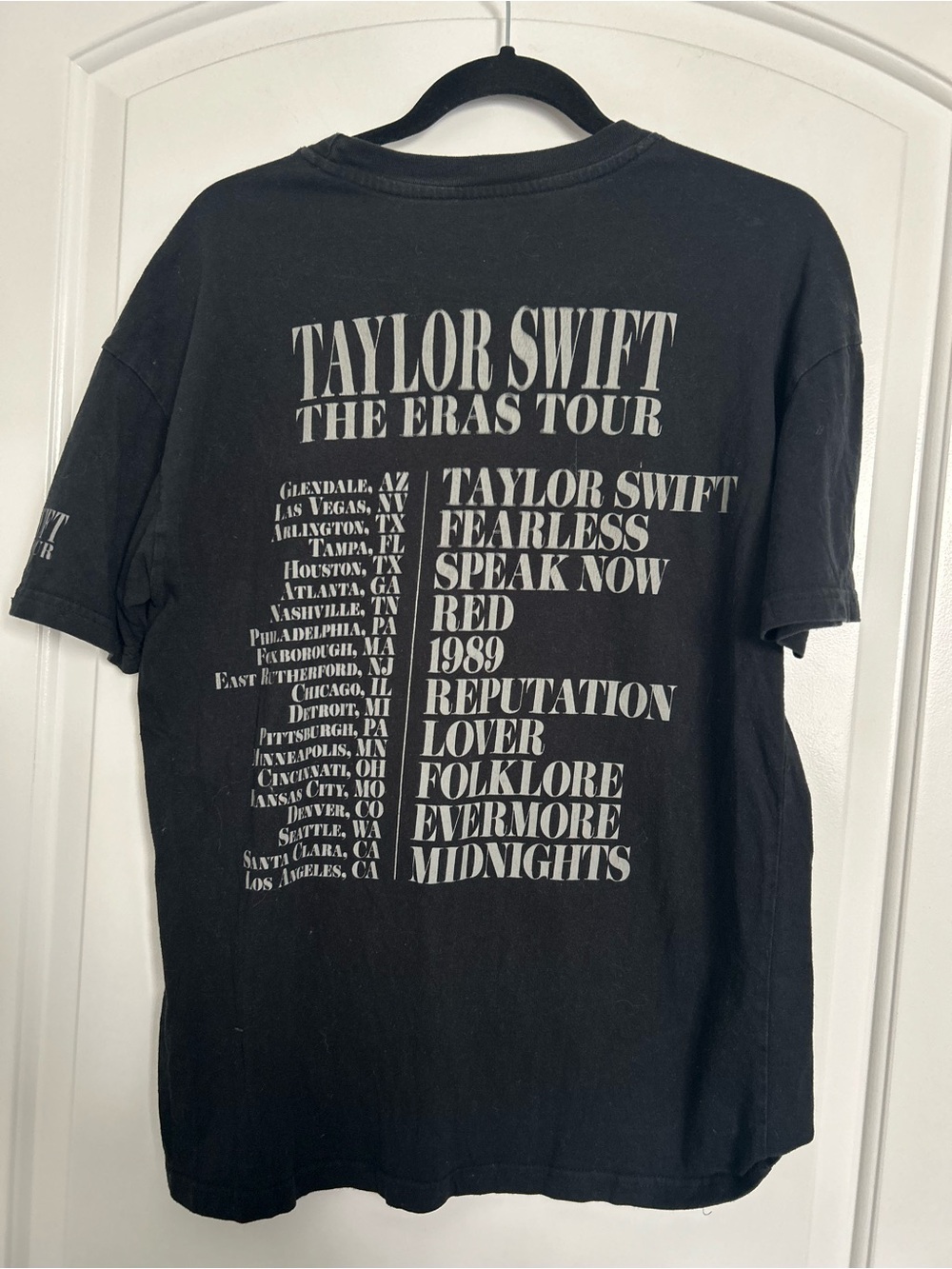 Taylor Swift 'The Eras Tour' Black Print TShirt Size Small Swiftie Cozy merch - Picture 2 of 10